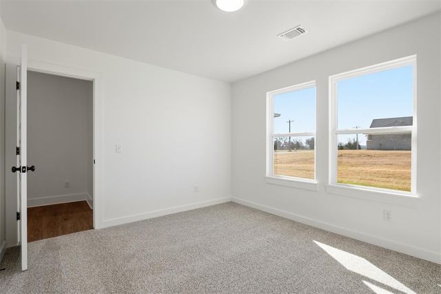 24325 Western Avenue, Washington, OK 73093
