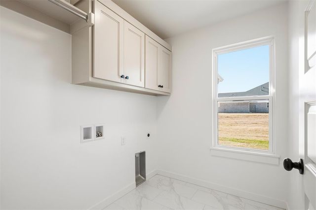 24325 Western Avenue, Washington, OK 73093