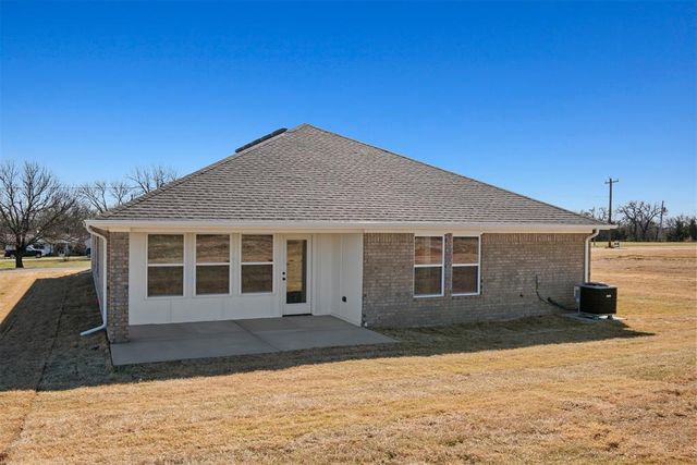 24325 Western Avenue, Washington, OK 73093