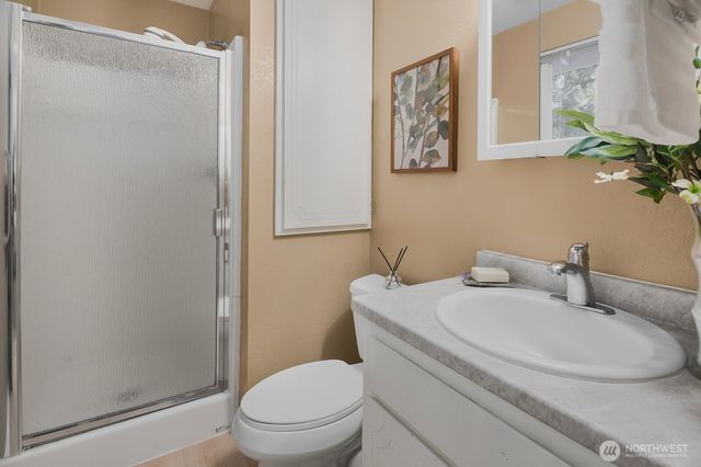 19514 35th Avenue NE, Lake Forest Park, WA 98155