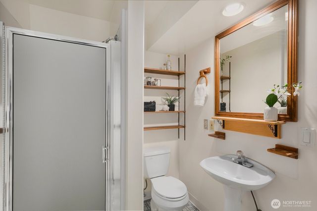 19514 35th Avenue NE, Lake Forest Park, WA 98155