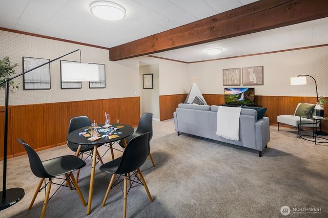19514 35th Avenue NE, Lake Forest Park, WA 98155