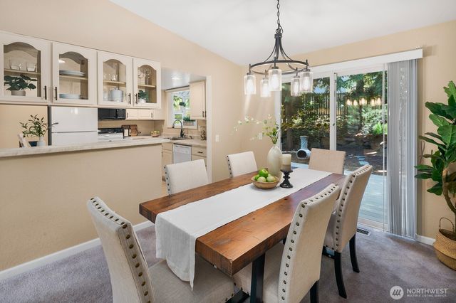 19514 35th Avenue NE, Lake Forest Park, WA 98155