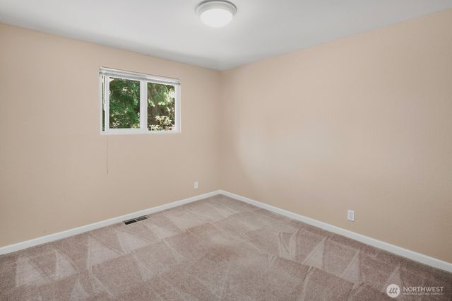 19514 35th Avenue NE, Lake Forest Park, WA 98155