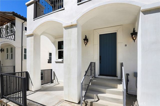 9 Oakmont Lane, Phillips Ranch, CA 91766