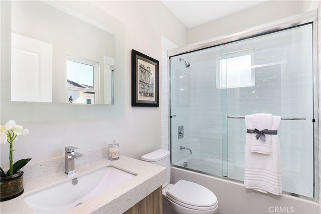 9 Oakmont Lane, Phillips Ranch, CA 91766