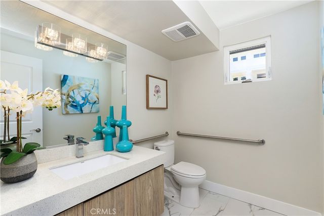 9 Oakmont Lane, Phillips Ranch, CA 91766