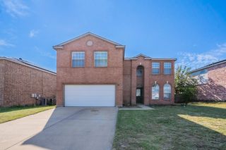 1129 Roundhouse Drive, Saginaw, TX 76131