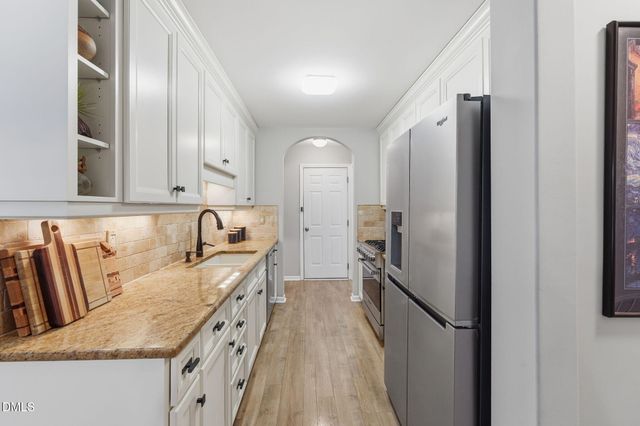 1044 S Willhaven Drive, Fuquay Varina, NC 27526