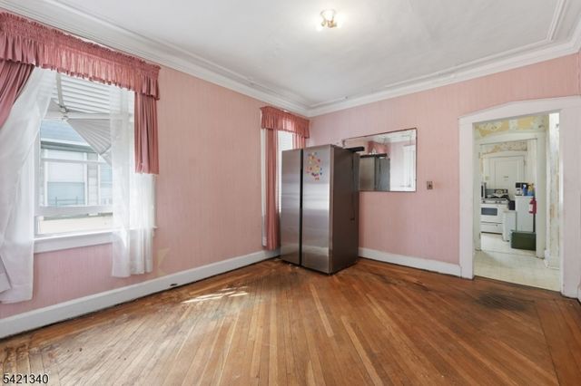 53 Sunnyside Ter, East Orange City, NJ 07018