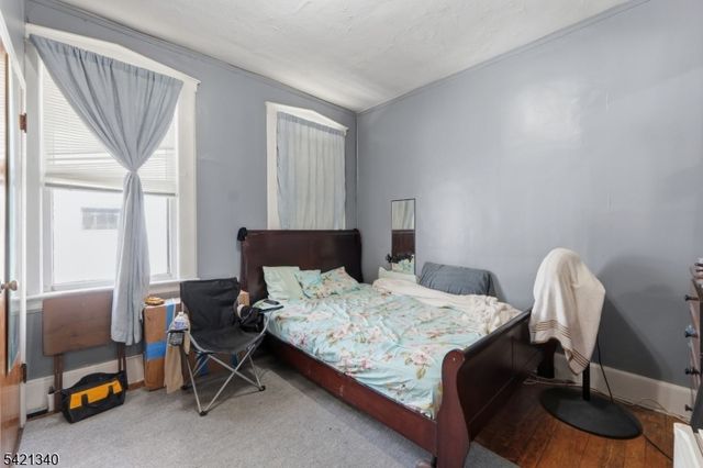 53 Sunnyside Ter, East Orange City, NJ 07018