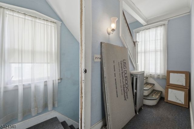 53 Sunnyside Ter, East Orange City, NJ 07018