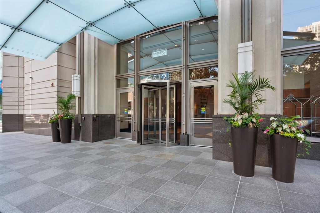 512 N McCLURG Court 807, Chicago, IL 60611 — photo 2