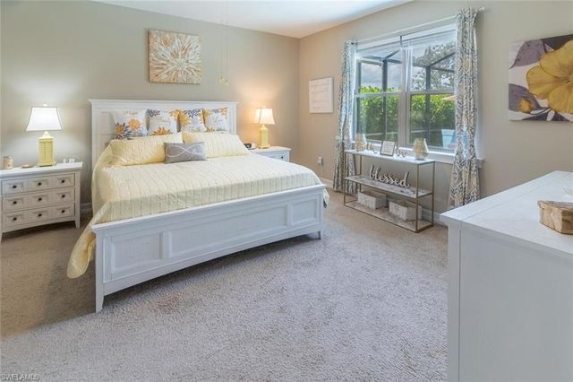 16366 BARCLAY CT, Naples, FL 34110