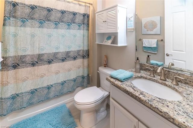 16366 BARCLAY CT, Naples, FL 34110