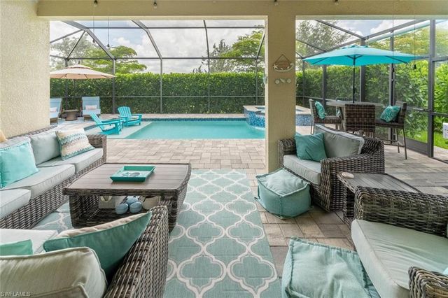 16366 BARCLAY CT, Naples, FL 34110