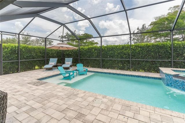 16366 BARCLAY CT, Naples, FL 34110