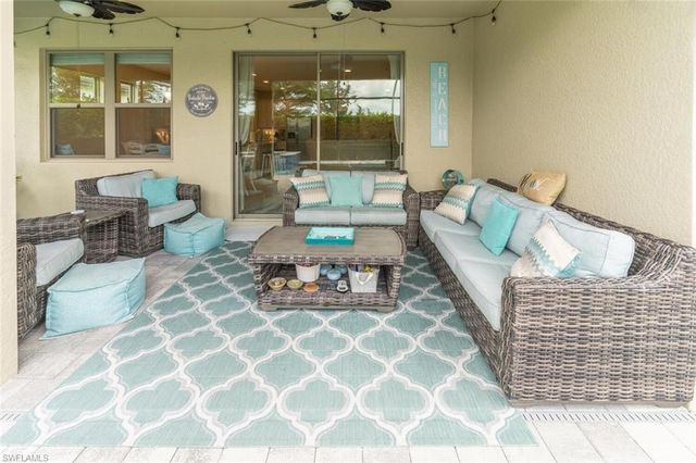 16366 BARCLAY CT, Naples, FL 34110
