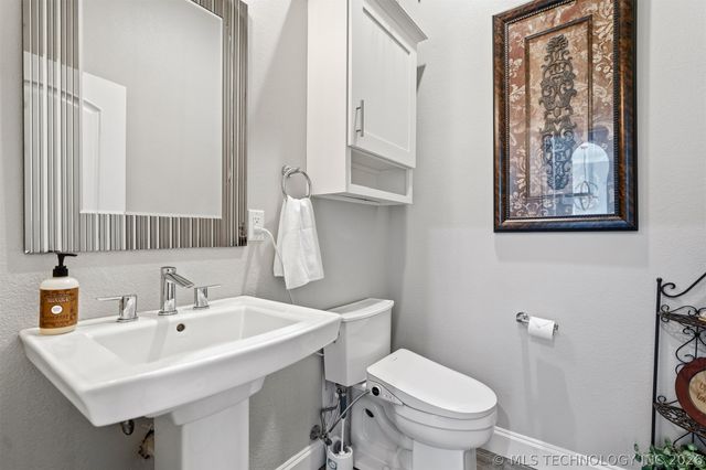 1451 Gateway Road, Ardmore, OK 73401