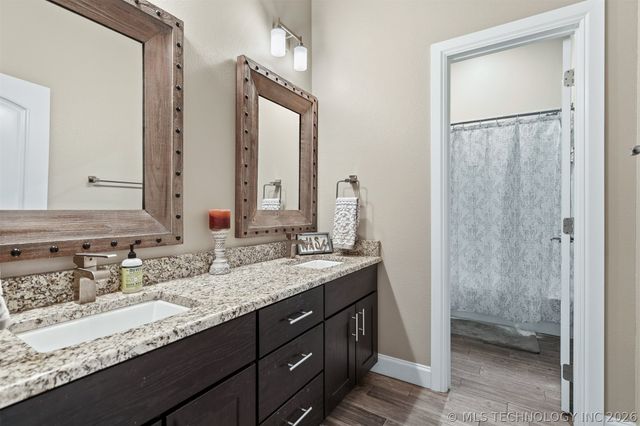 1451 Gateway Road, Ardmore, OK 73401