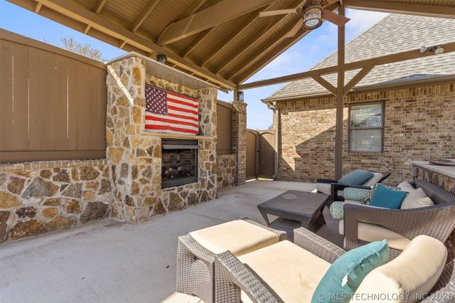 1451 Gateway Road, Ardmore, OK 73401