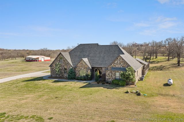 1451 Gateway Road, Ardmore, OK 73401