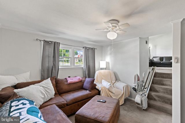 334 ERNST RD, Reading, PA 19601