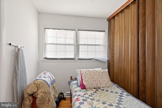 334 ERNST RD, Reading, PA 19601