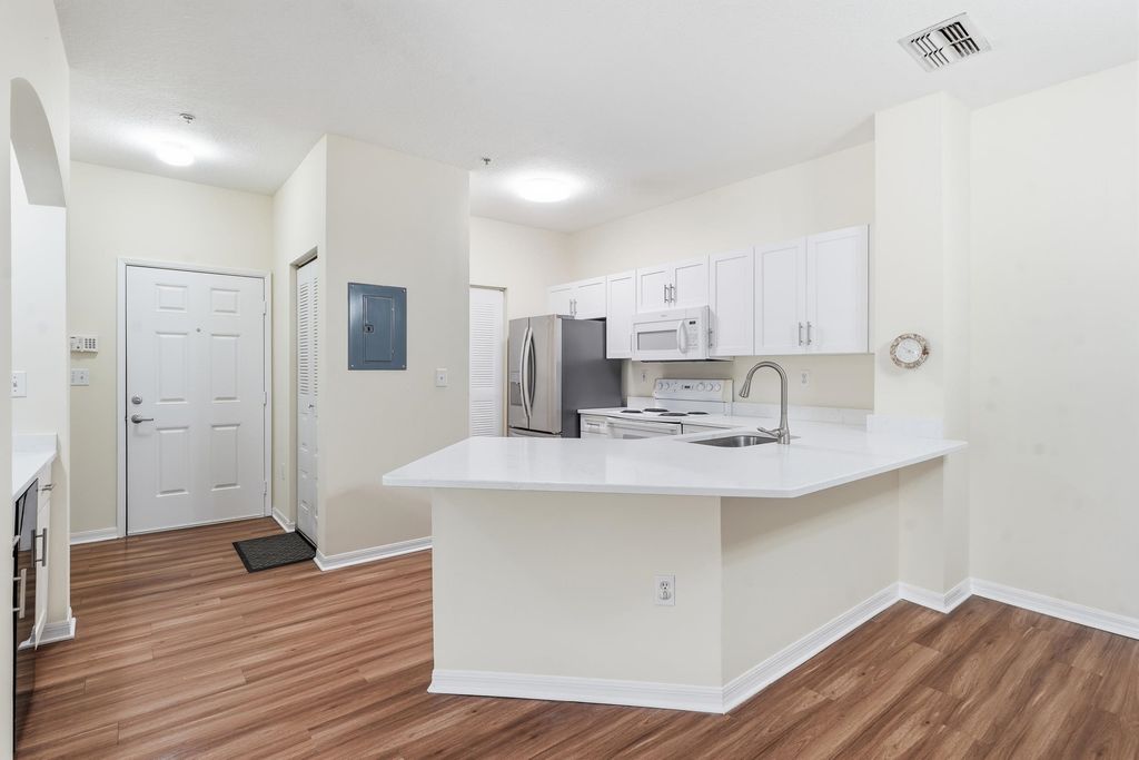 520 Florida Club Blvd. 203, St Augustine, FL 32084