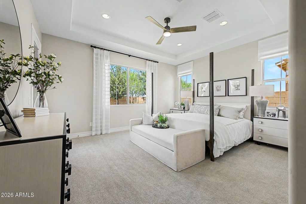 Image 11 of property listing at 21682 E LORDS Way, Queen Creek, AZ 85142