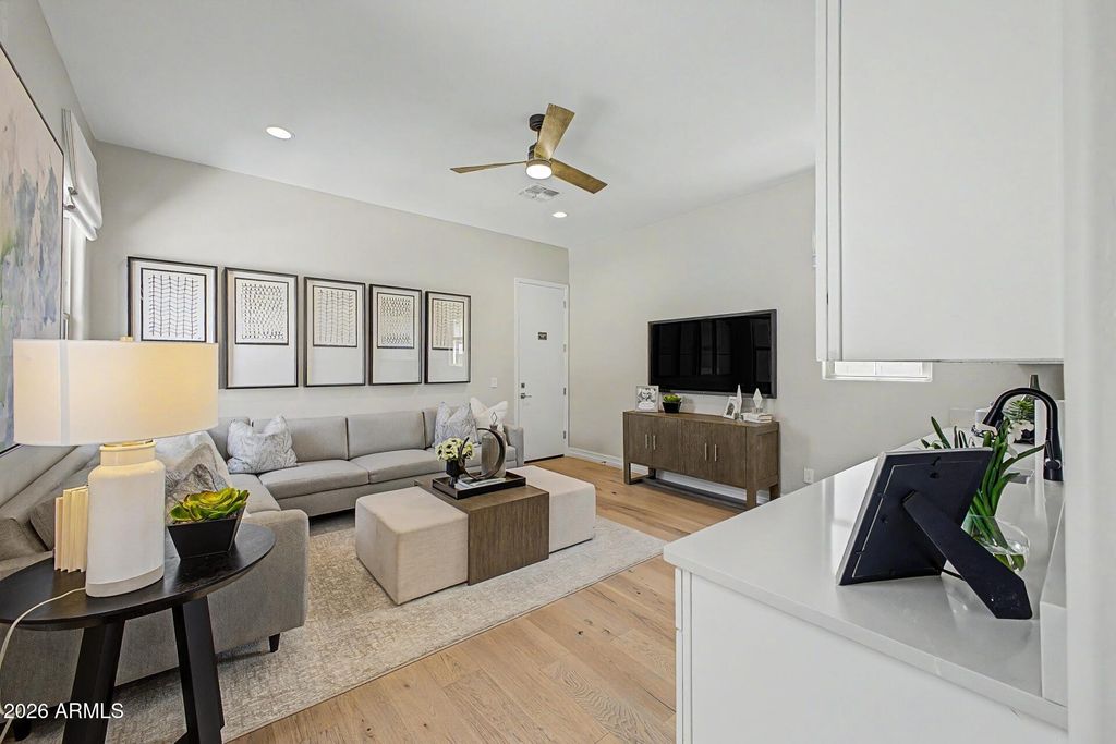 Image 23 of property listing at 21682 E LORDS Way, Queen Creek, AZ 85142