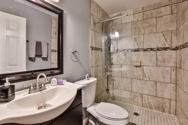 3318 Kleeman Road, Green Twp, OH 45211