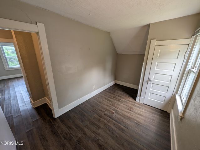 1212 Paxton Street, Toledo, OH 43608