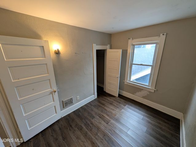 1212 Paxton Street, Toledo, OH 43608