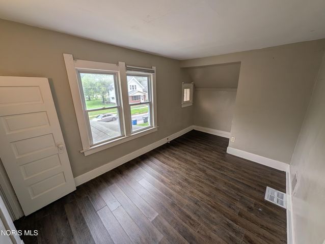 1212 Paxton Street, Toledo, OH 43608
