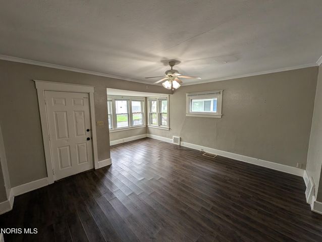 1212 Paxton Street, Toledo, OH 43608