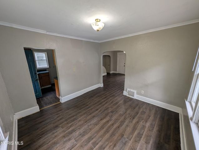 1212 Paxton Street, Toledo, OH 43608