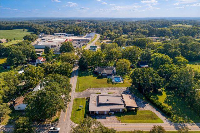 111 W. Pine Grove Road, Fair Play, SC 29643