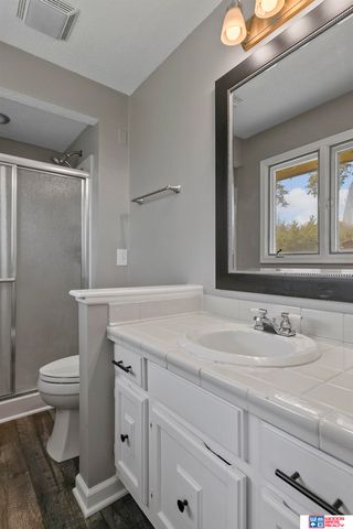 5218 S 39th Street, Lincoln, NE 68516