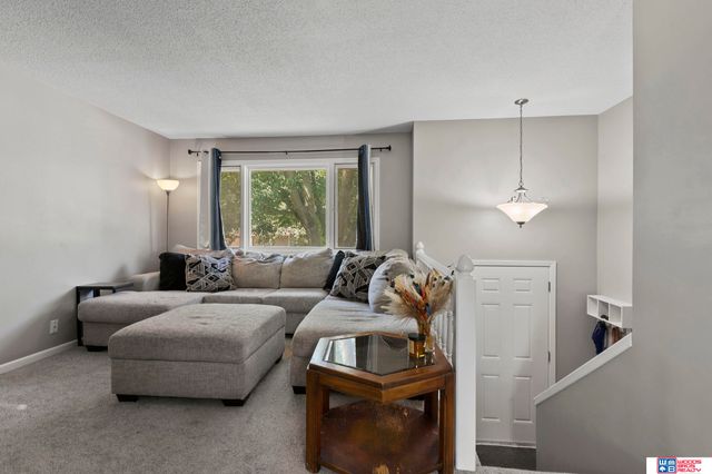 5218 S 39th Street, Lincoln, NE 68516