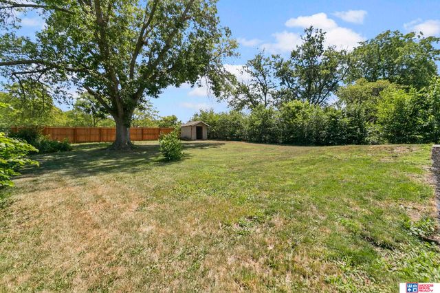 5218 S 39th Street, Lincoln, NE 68516