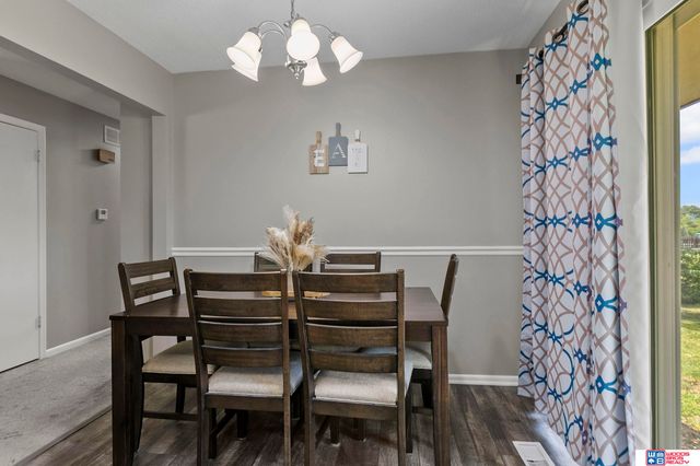 5218 S 39th Street, Lincoln, NE 68516