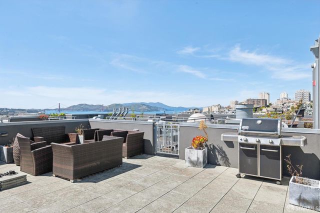 1355 Pacific Avenue 204, San Francisco, CA 94109
