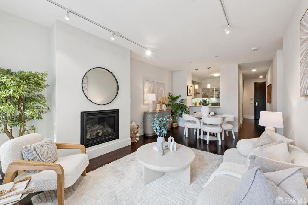 1355 Pacific Avenue 204, San Francisco, CA 94109