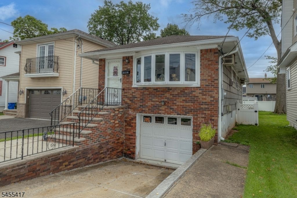 2114 Alberta Ave, Linden City, NJ 07036 — exterior