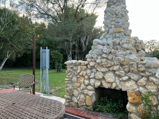 359 W D Road, Loxahatchee Groves, FL 33470