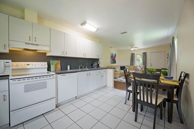 359 W D Road, Loxahatchee Groves, FL 33470