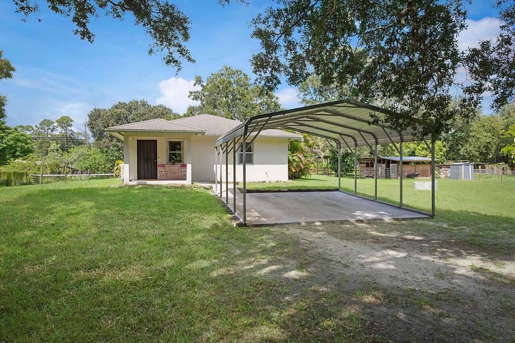 359 W D Road, Loxahatchee Groves, FL 33470