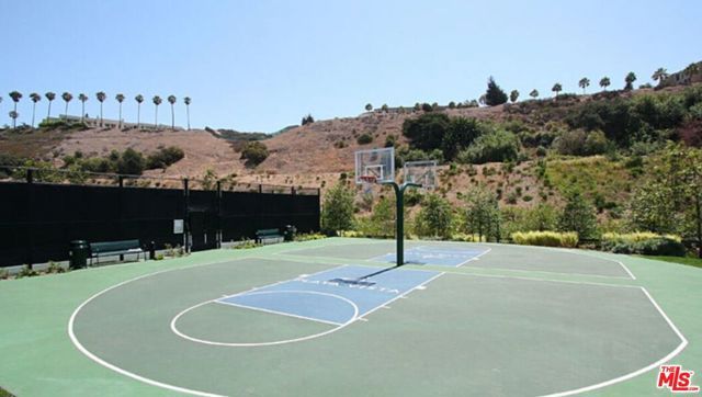 6020 Seabluff Drive 423, Los Angeles, CA 90094