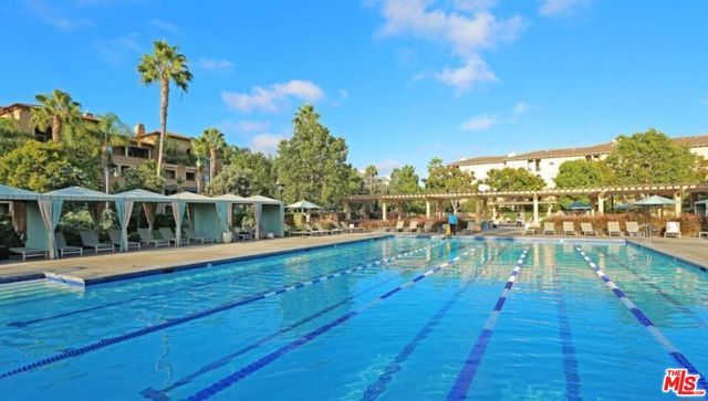 6020 Seabluff Drive 423, Los Angeles, CA 90094